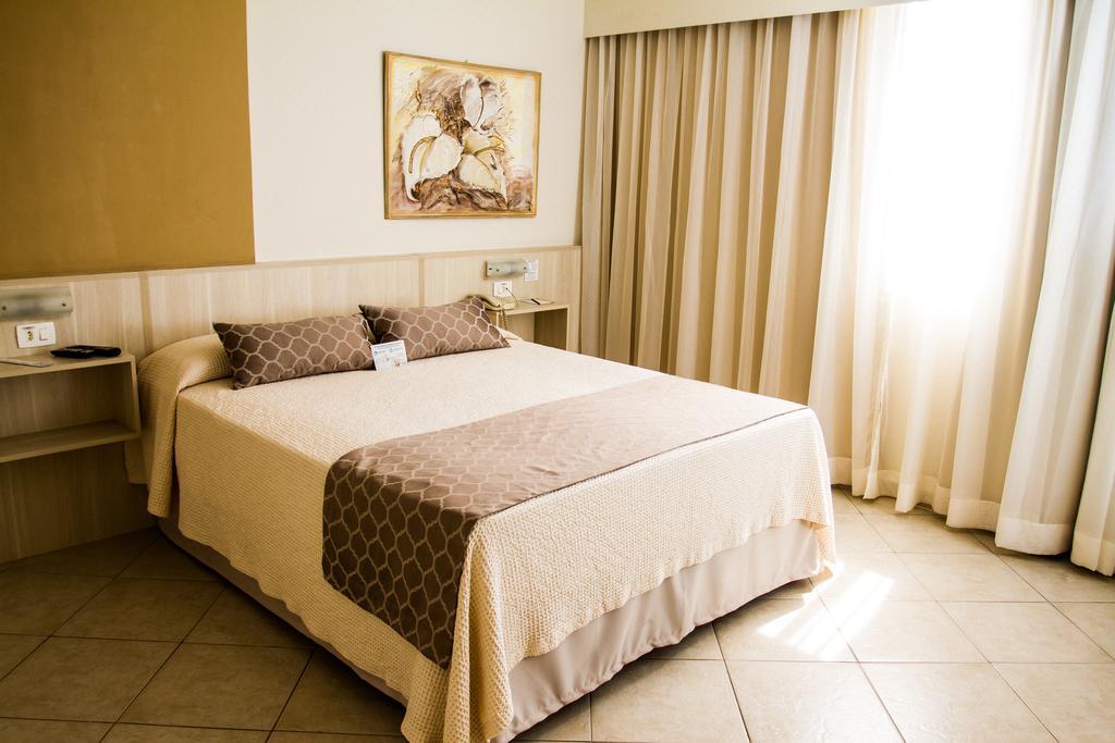 מוגי דס קרוזס Hotel Binder Quality Inn מראה חיצוני תמונה